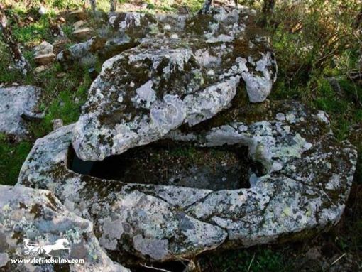 aştan, ağaçtan ve kerpiçten yapılmakta dikdörtgen ve kare tercih edilmektedir. 